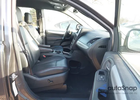 2019 Dodge Grand Caravan Gt z USA, uszkodzony, nr VIN 2C4RDGEG3KR688367